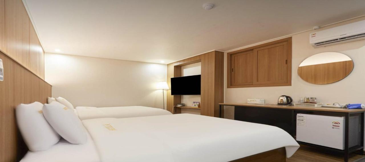 Hotel Q Chuncheon Ngoại thất bức ảnh